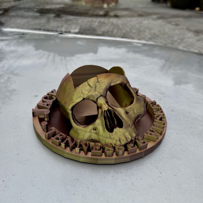 Stojak czaszka na butelkę Jack Daniels 0.7l / 1l -druk 3d kolor złoty