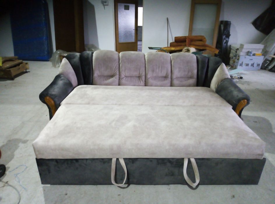 Реставрація м'якої меблі, перетяжка та ремонт.