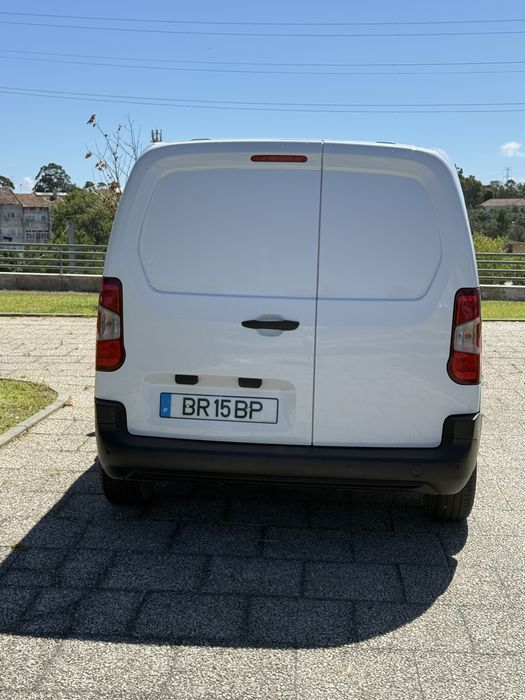 Peugeot Partner praticamente nova