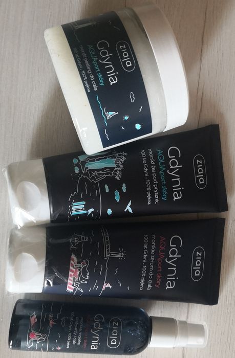 Zestaw nowości Ziaja GDYNIA Aquaport skóry mgiełka morska, morski żel pod prysznic, morskie serum do ciała, morski peeling cukrowo solny