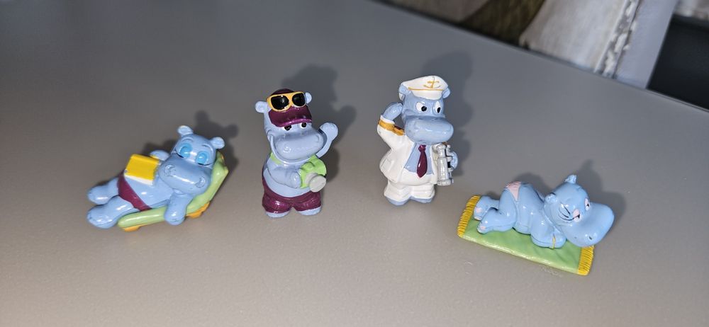 Киндеры бегемотики