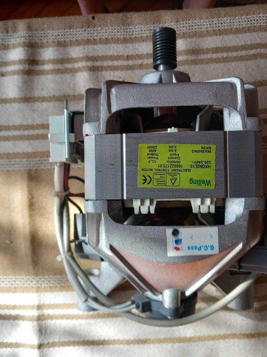 silnik pralki indesit HXGN2I.13