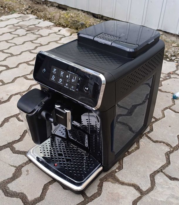 Кавомашина автоматична Саеко Saeco Philips Series 2200 EP2231 Latte Go