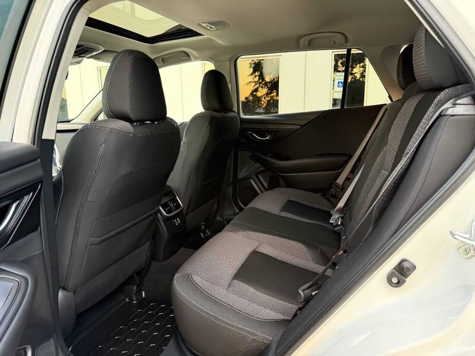 Subaru Outback      2024