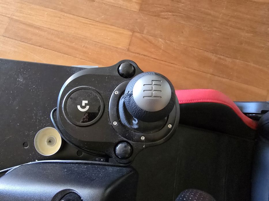 Simulador de Corrida Completo – Logitech G29 + Caixa de Velocidades +