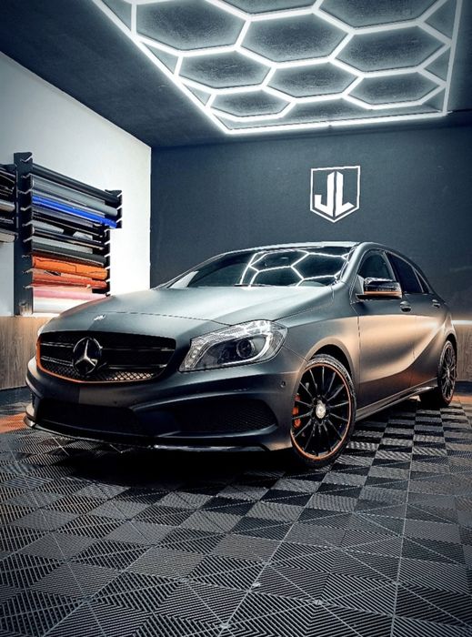 Car wrapping ...