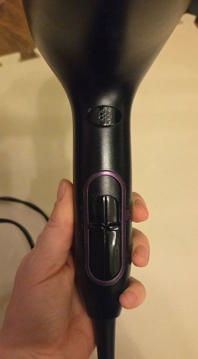 Фен Phillips ThermoProtect 2100W