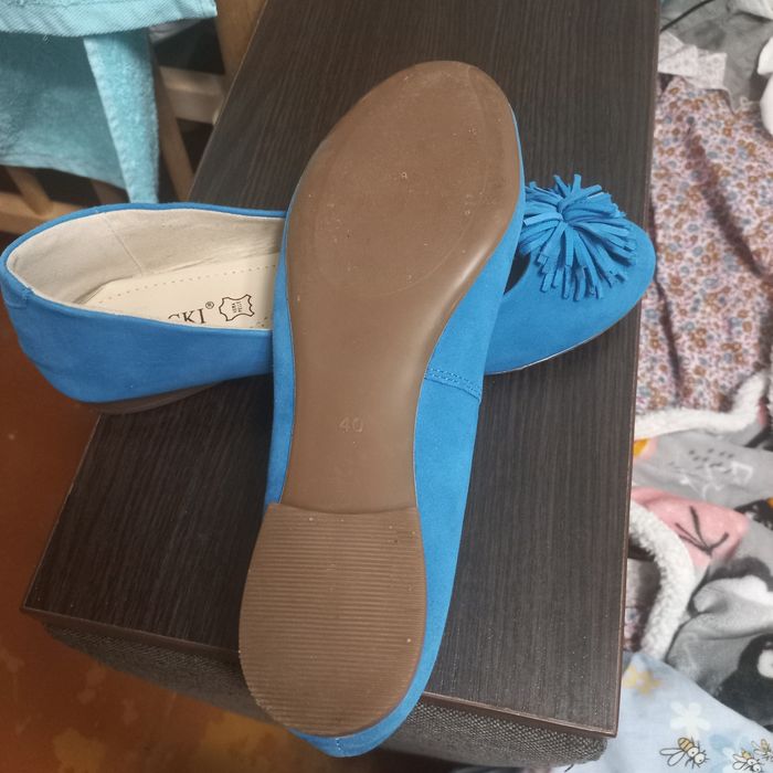 Продам туфлі балетки