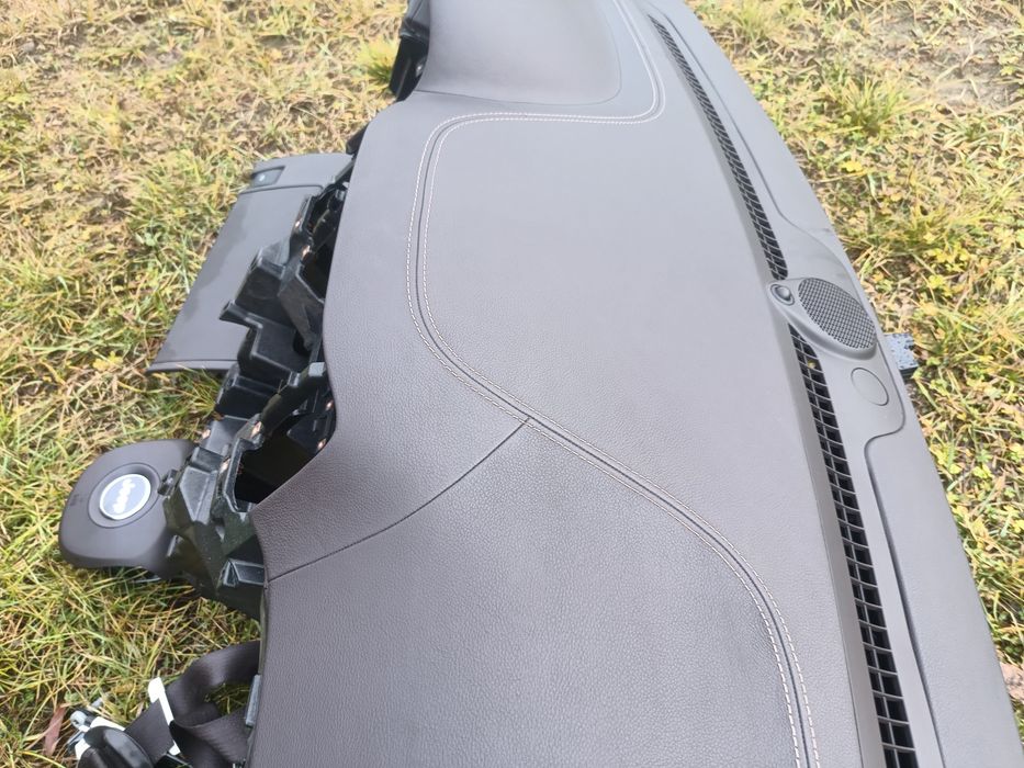 Deska rozdzielcza Jeep grand Cherokee Wk2 Brąz