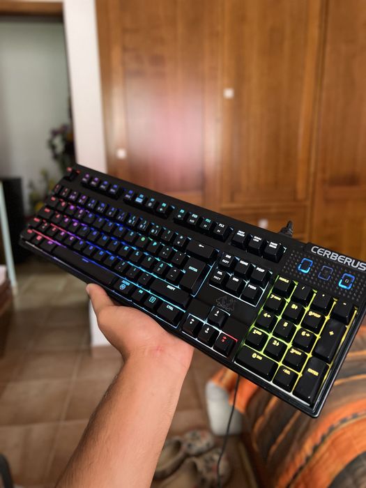 Teclado Mecanico Asus *Asus Cerberus RGB*