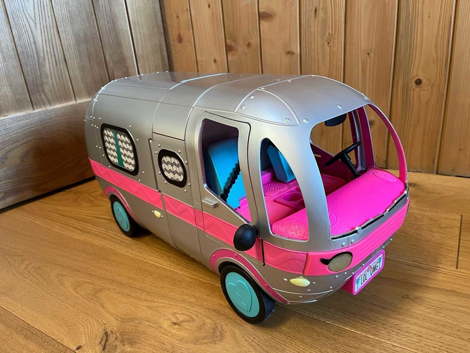 Camper Glamper Autobus LOL Surprise
