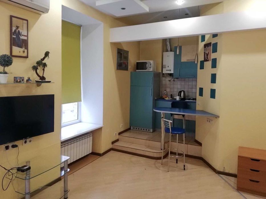 Студия на Бассейной в долгосрочную аренду