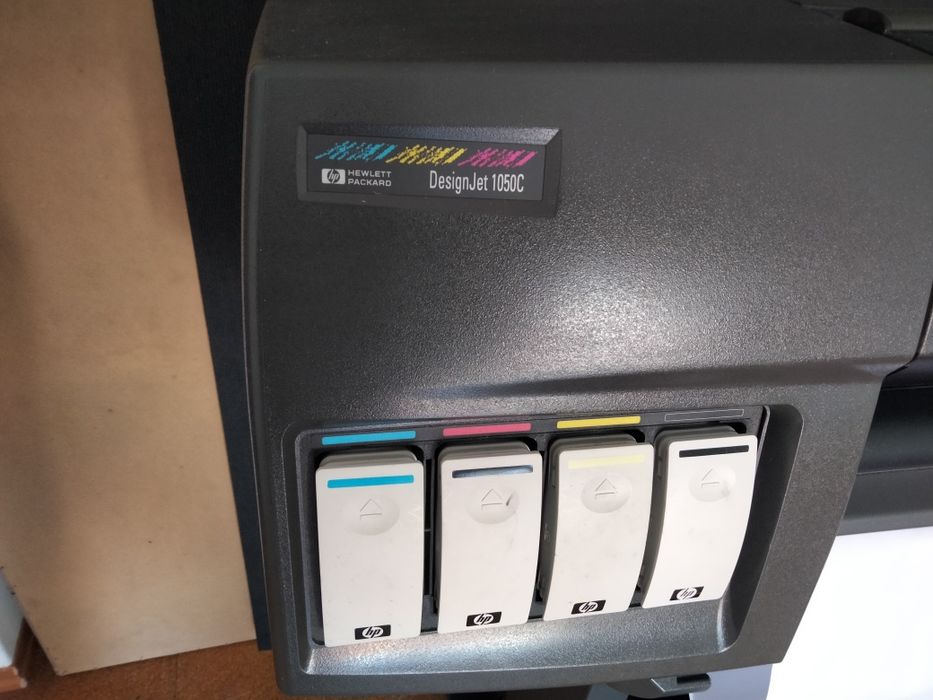 Vendo plotter  HP