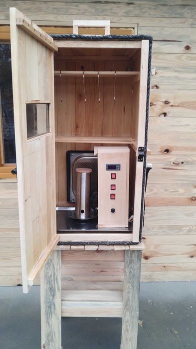 Wędzarnia elektryczna z drewna OLCHOWEGO
6.6.0.6.3.9.7.7.6.