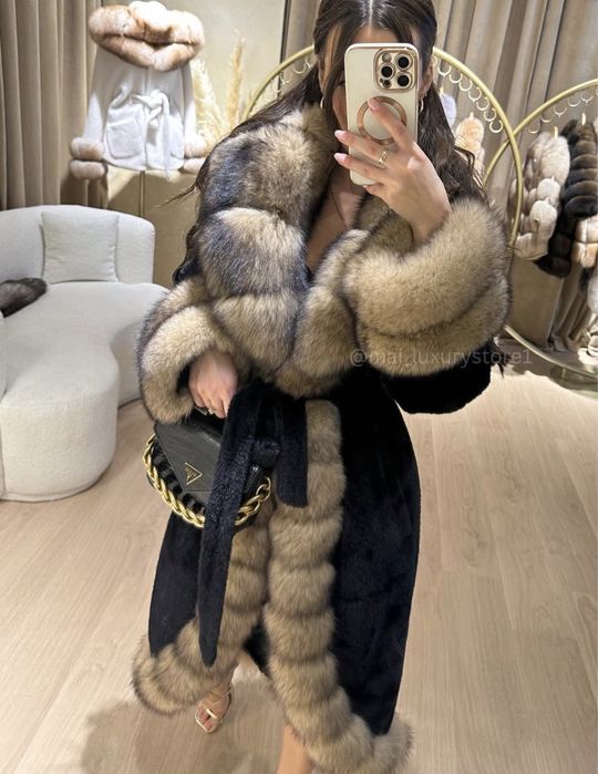 Шуба пальто з натуральним хутром