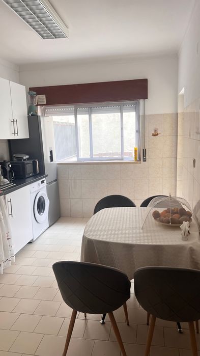 Quarto para arrendar