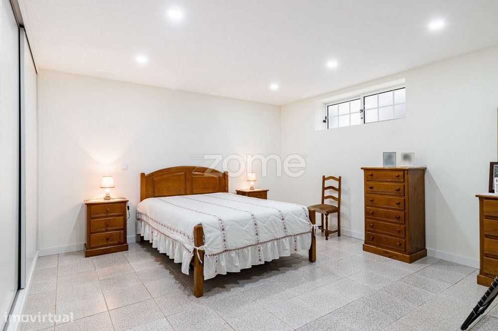 Moradia T2 + 1 com 218m2 em Cortegaça