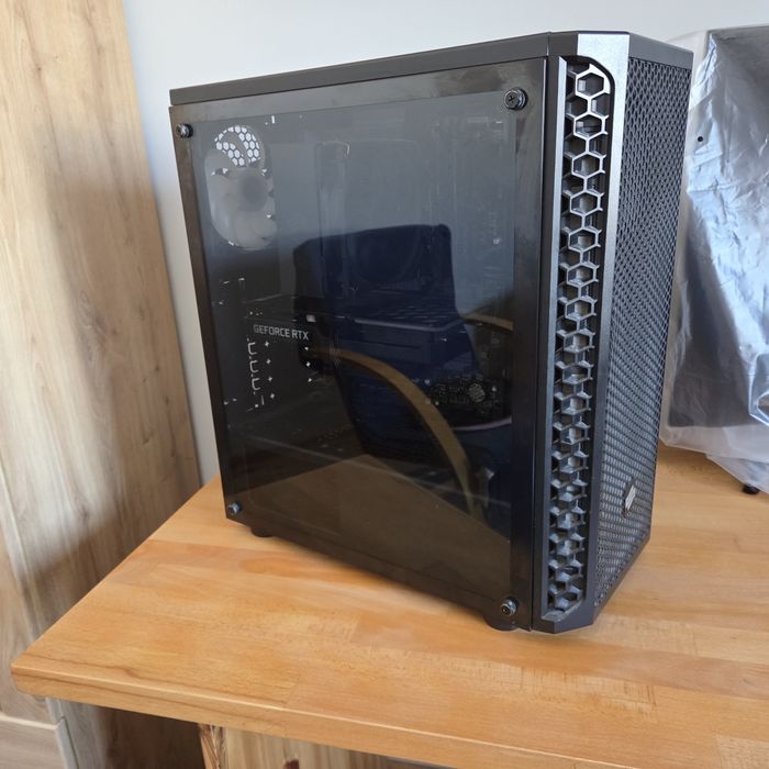 I7-12700F, RTX 3060 TI, 32 gb Ram