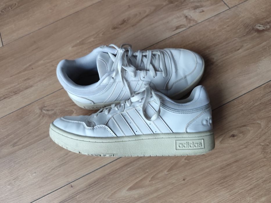Białe sneakersy Adidas rozmiar 40 i 2/3