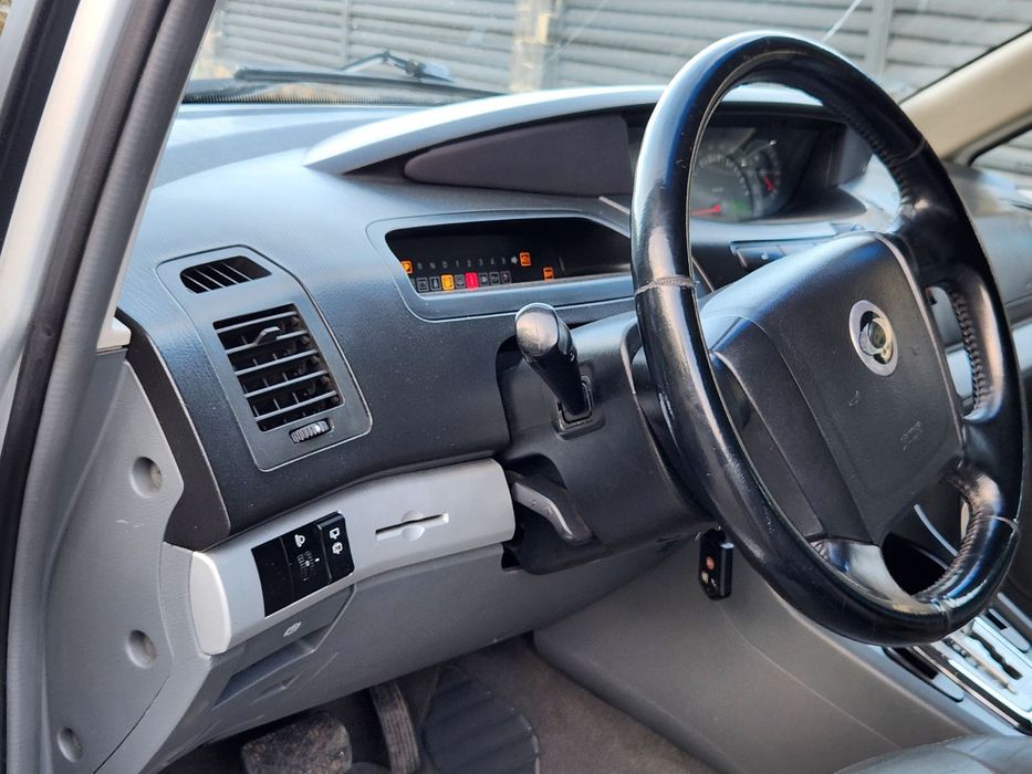 SsangYong radius  2,7 дизель 3950$