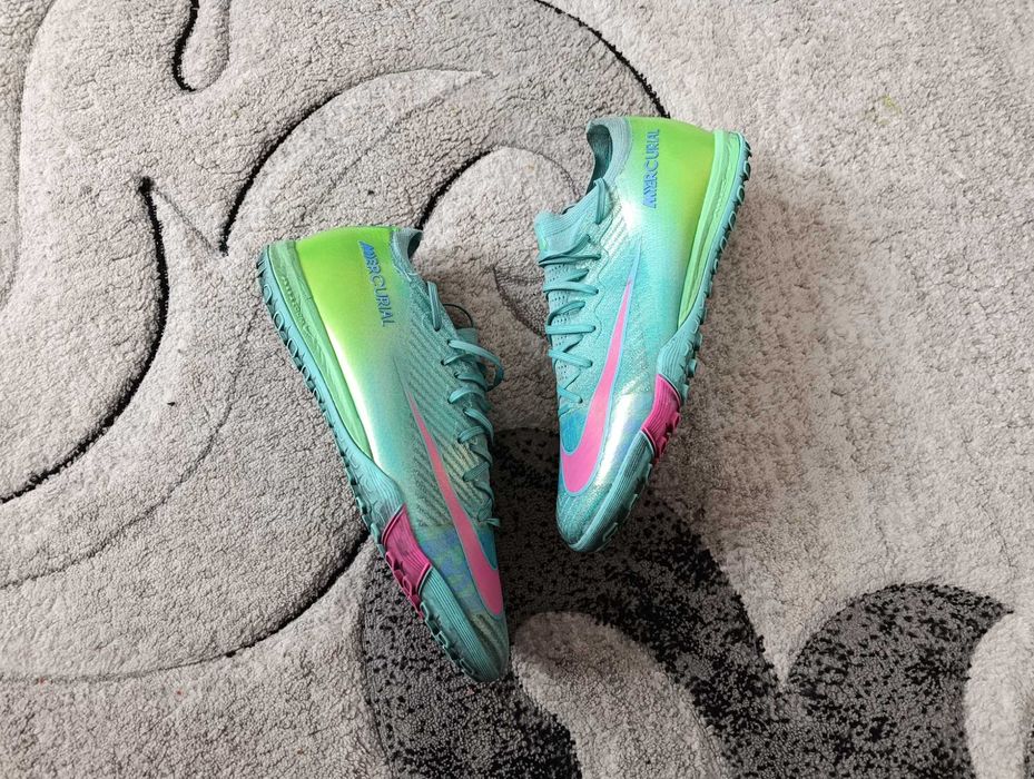 Кросівки сороконожки Nike