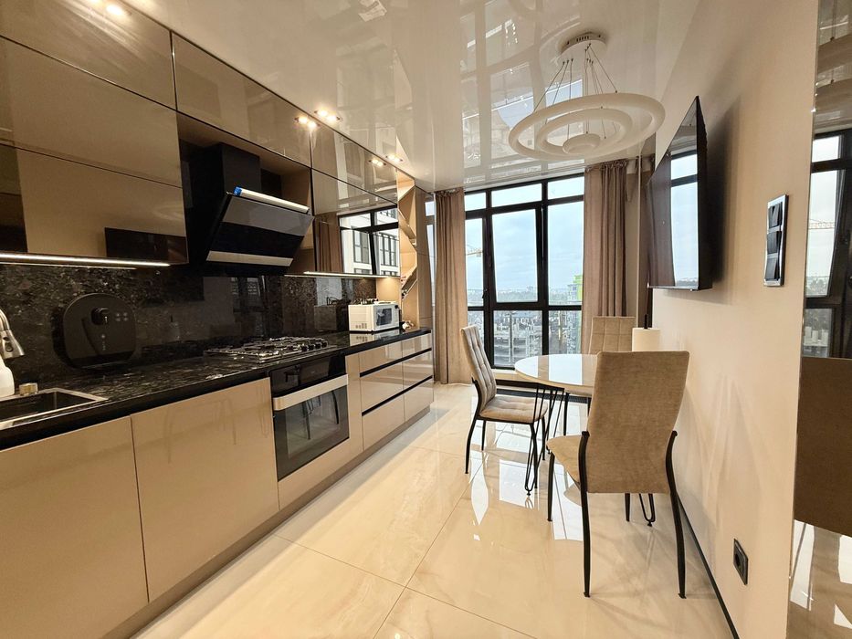 Квартира з дизайнерським ремонтом в центрі Ірпеня! Ціна під ключ