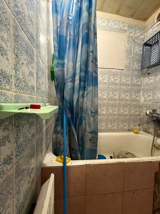 43878 Терміновий продаж 1к в  центр Летичів