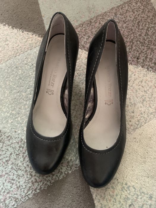 Buty czółenka Marco Tozzi r. 38 skórzane