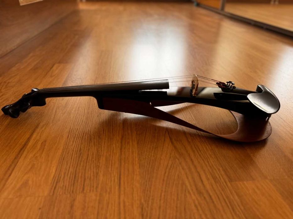 Skrzypce Elektryczne Yamaha YEV-104 BL Silent Violine (okazja)