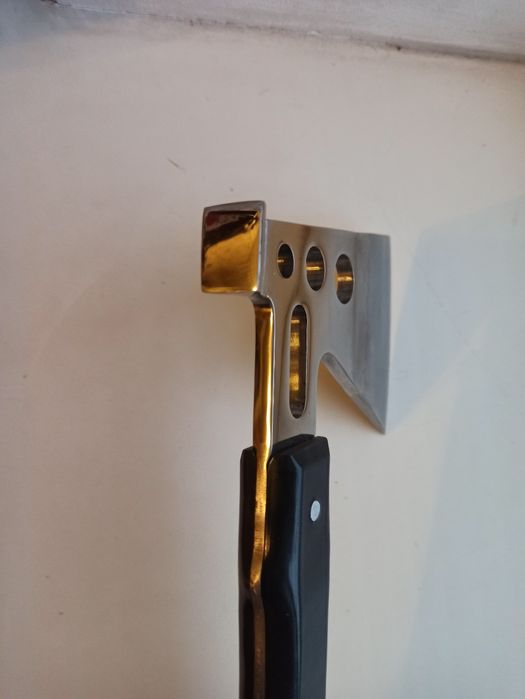 Топор туристический