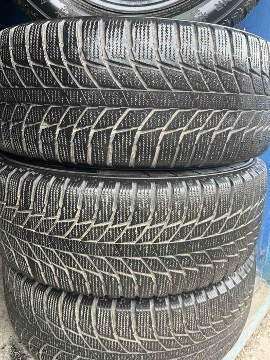 Продам диски с резиной от мазды 6, R17