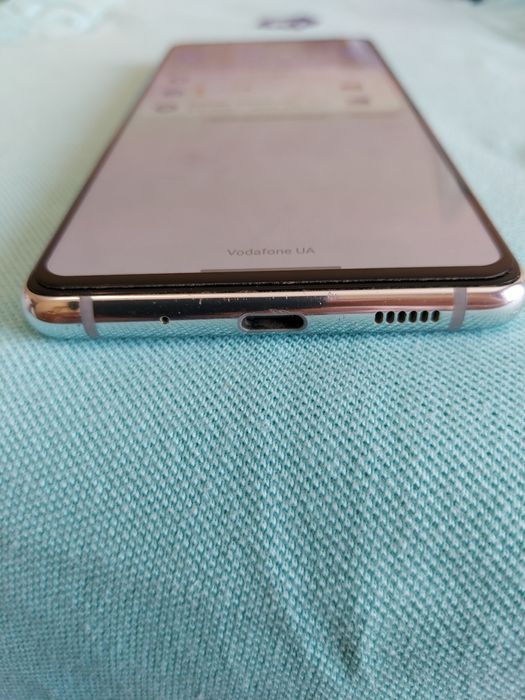 Samsung Galaxy  S20 FE.