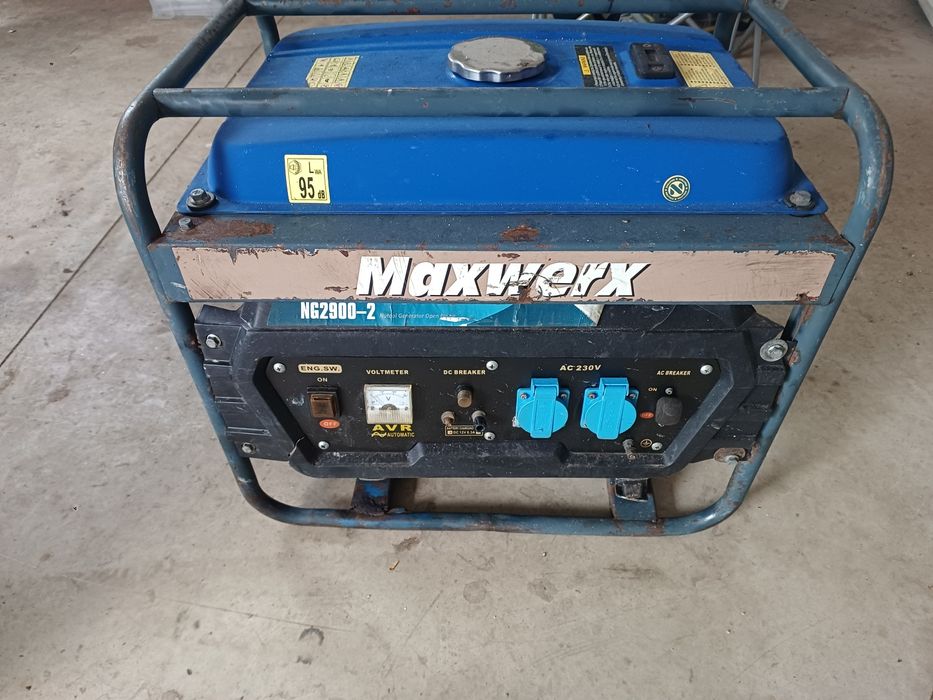 Gerador 2900watts usado a trabalhar perfeitamente  e revisionado