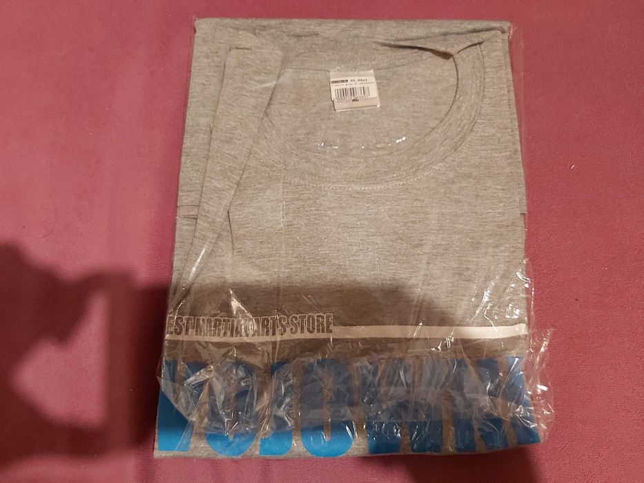 Obniżka ceny: Nowy oryginalny t-shirt Wojownik XL GREY