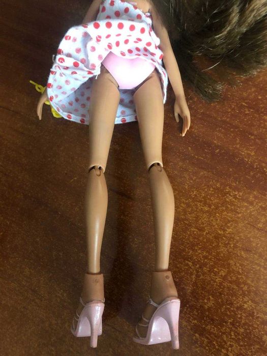 кукла Bratz Ясмин
