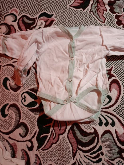 Продам дитячий одяг