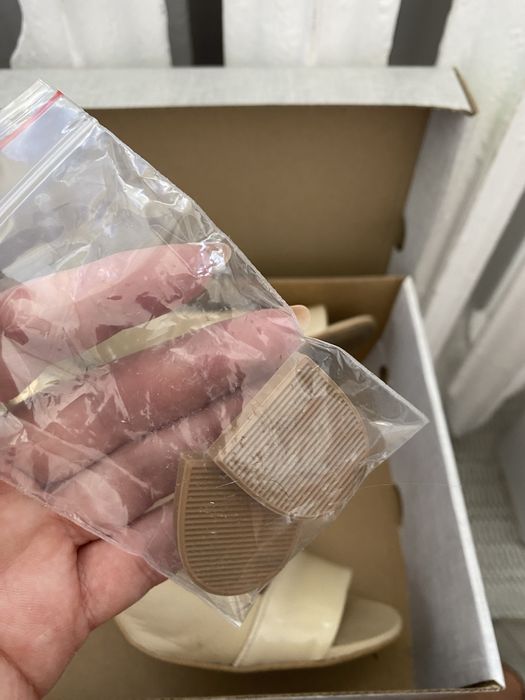 Beżowe kremowe czółenka sandały skórzane skóra naturalna Senso 37