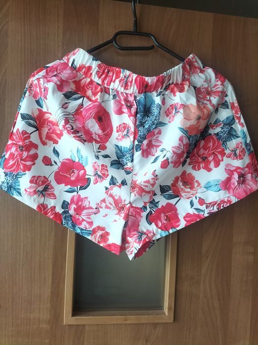 Top z odkrytymi plecami i spodenki roz.S (36)