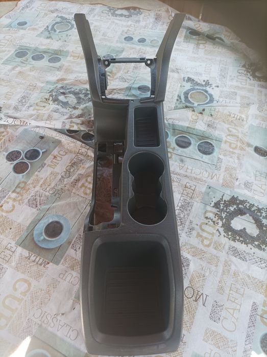 Консоль Ford Focus 2