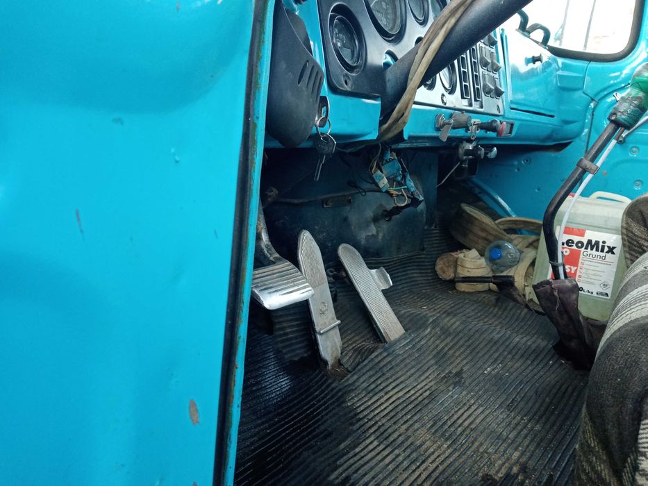 Зіл-133 ГЯ. Автокран.