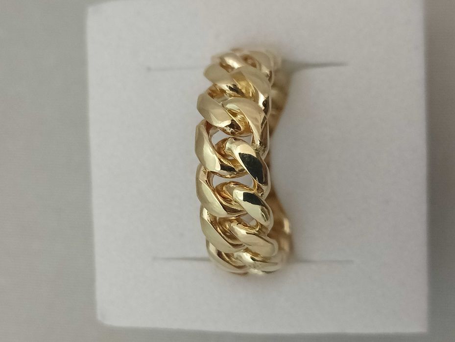 Złoty pierścionek 8,32 g