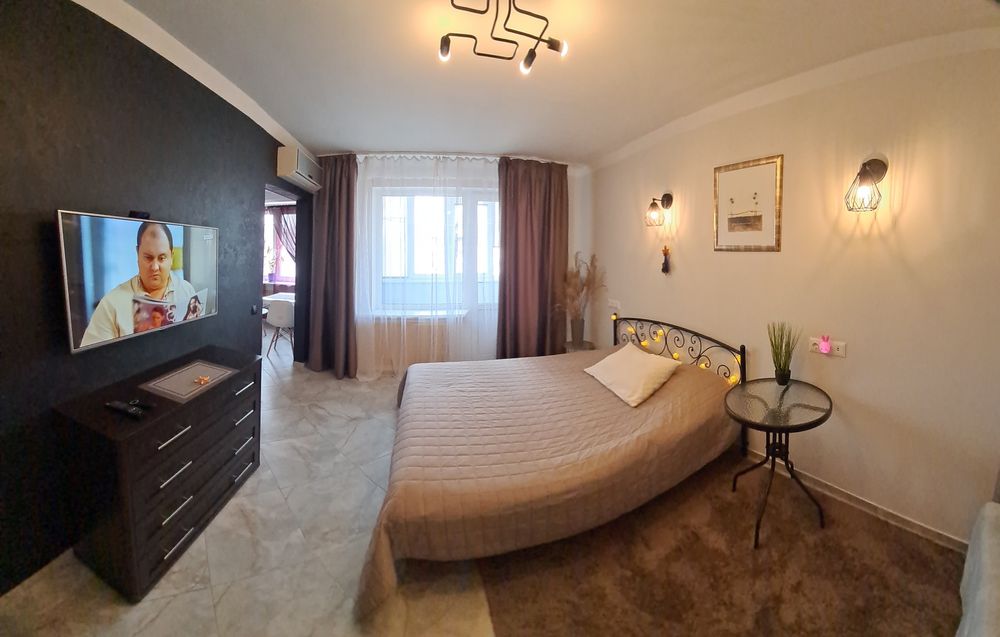 1-на кВ. Макд.Світло є.