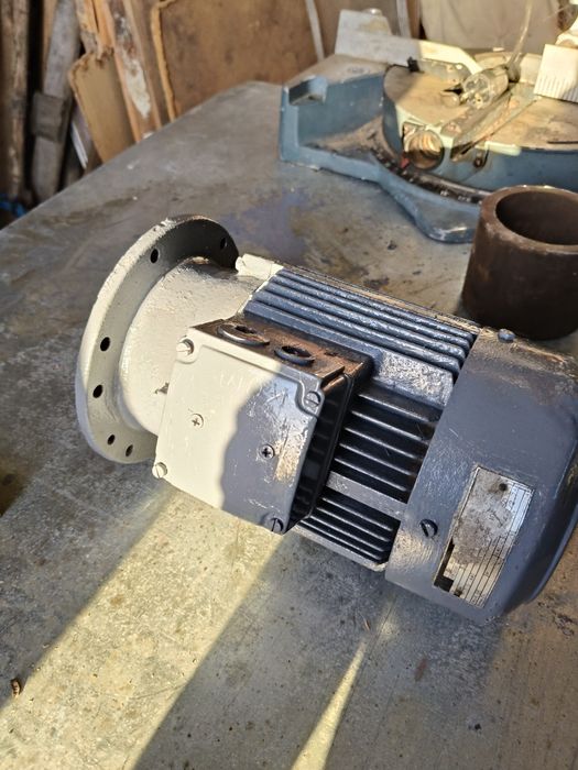 Silnik 1.1 kw 380v 2800obr