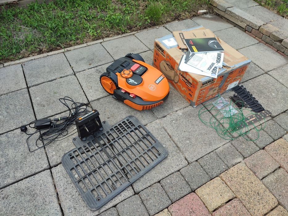 Robot koszący kosiarka Worx Landroid komplet