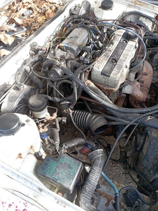 Продам навісне та КПП 2.4  Mitsubishi