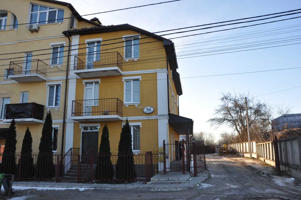 Apartment in Kyiv, Chervonyy Khutir, Rembaza - View 2