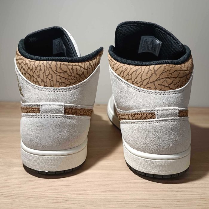 Air Jordan 1 Mid SE r. 45,5 (29,5 cm) Lt Orewood Brn/Metallic Gold