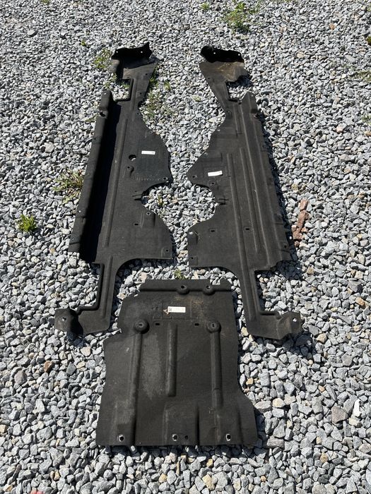 Захисти днища, захист днища правий лівий на Jeep Grand Cherokee WL