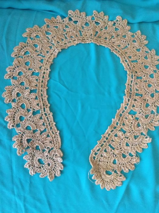 Кружевний воротнік