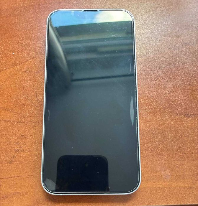 Apple iPhone 13 128 GB – uszkodzona matryca, Face ID niesprawdzone